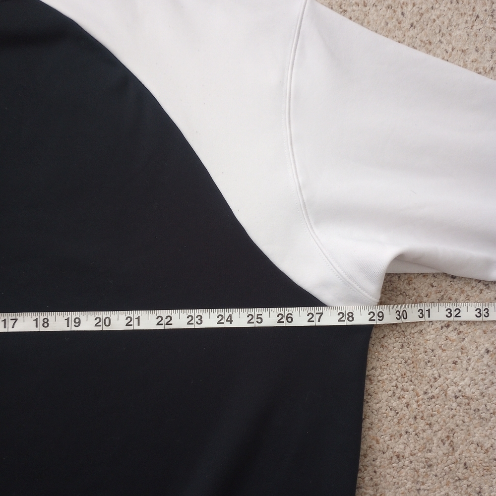 Nike Dri-Fit Crewneck - Picture 3 of 4